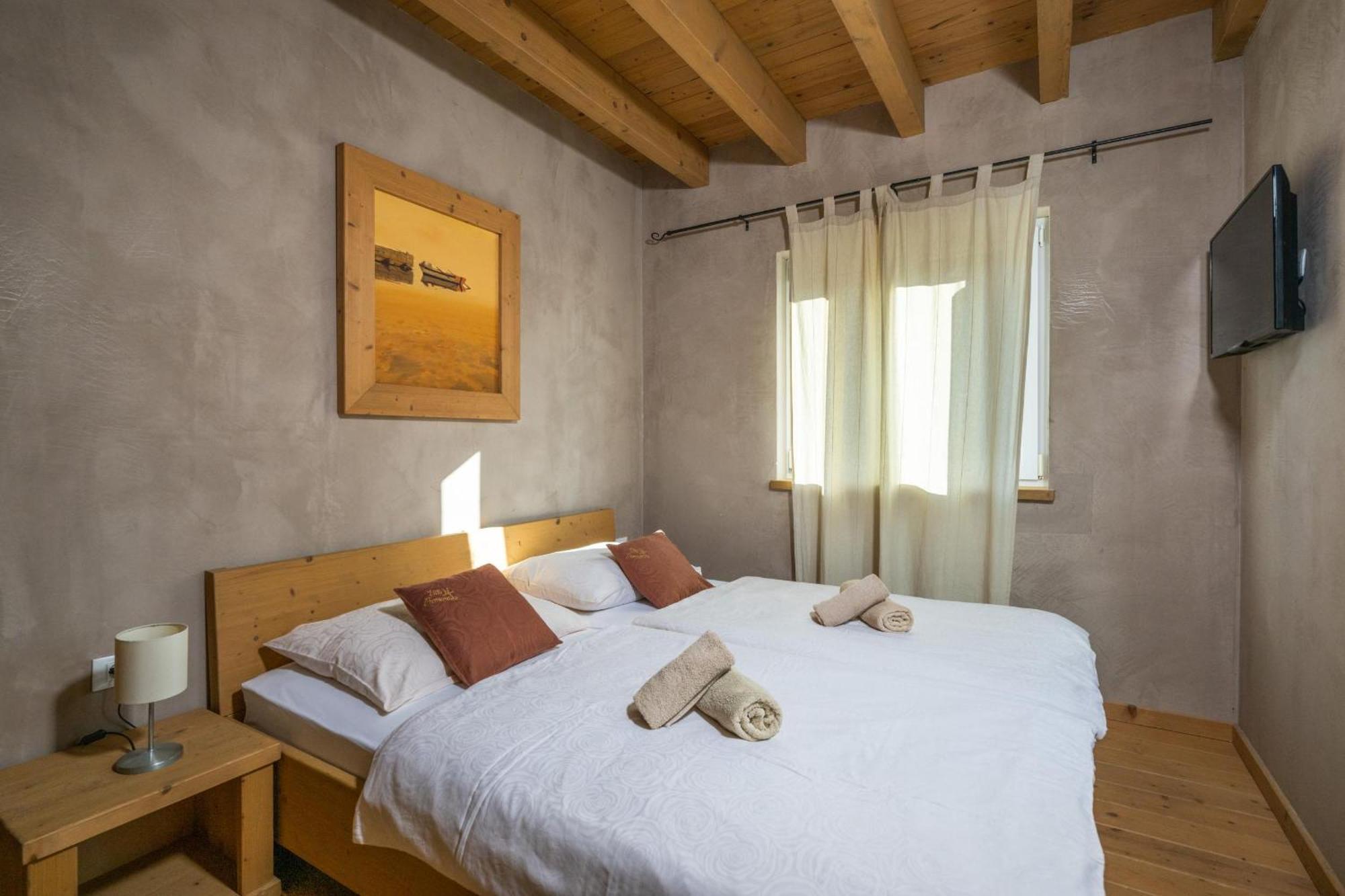 6-Bedroom Villa Chiara With Sea View Premantura Eksteriør bilde